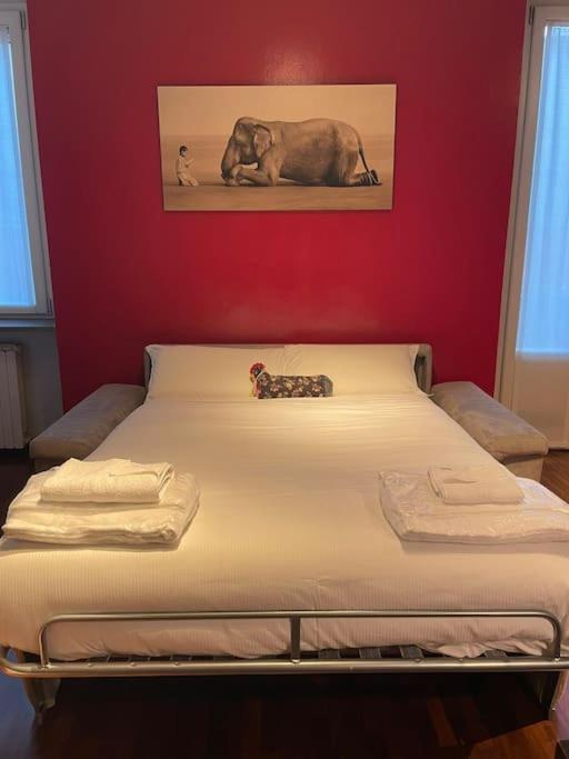 Apartmán Cozy Flat Mins Walk To Navigli And Metro Porta Genova Milán Exteriér fotografie